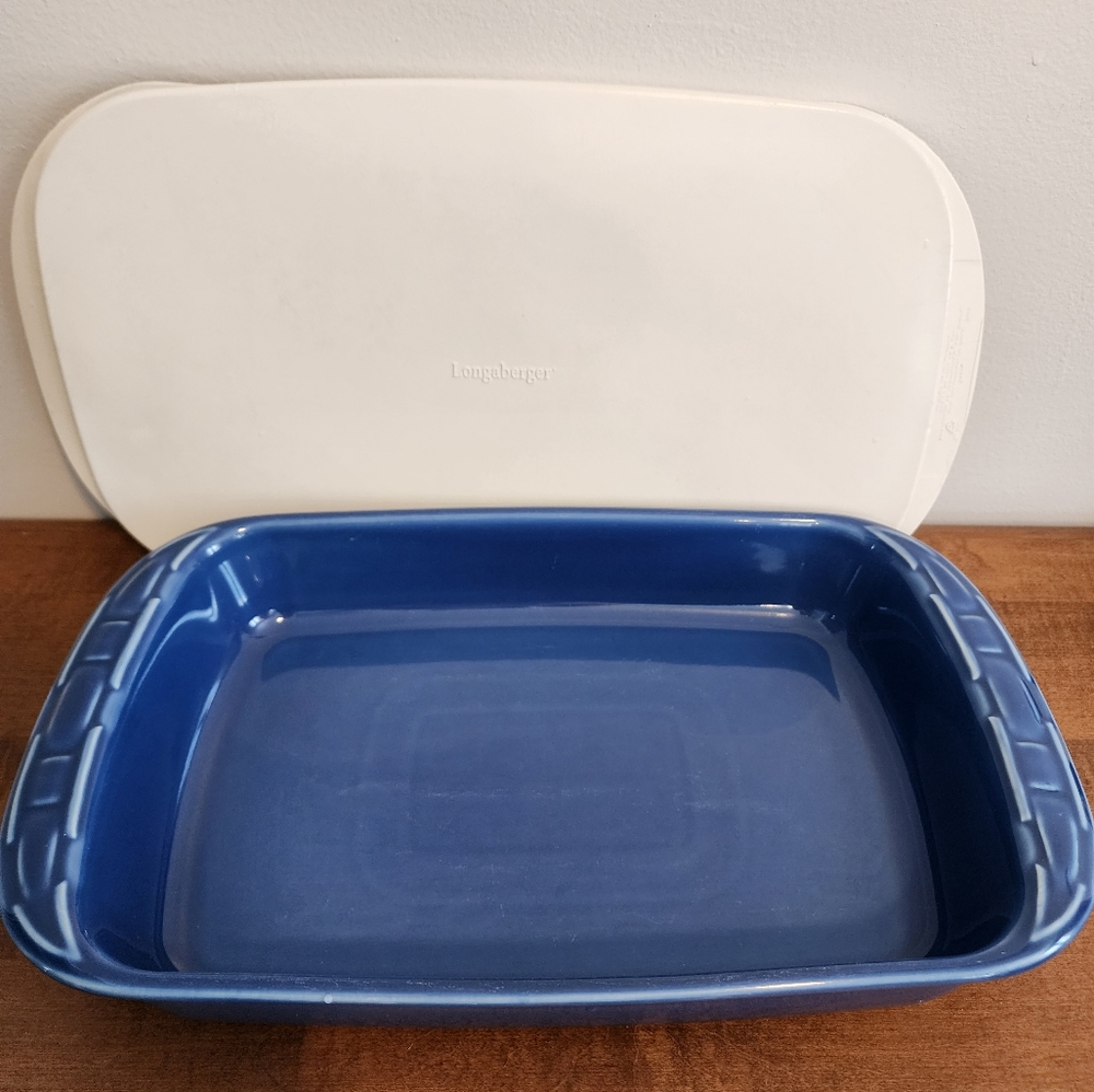 Longaberger Woven Traditions 9"x13" casserole dish, cornflower